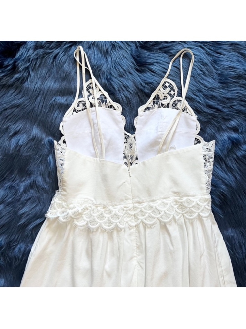 New! REISS Crochet Lace Midi Dress in White - Picture 11 of 13